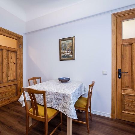 Stories Writer'S Ap 40Sqm Renovated Free Parking Apartamento Riga Exterior foto