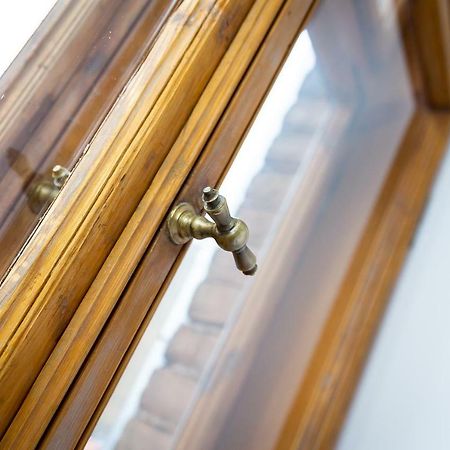 Stories Writer'S Ap 40Sqm Renovated Free Parking Apartamento Riga Exterior foto
