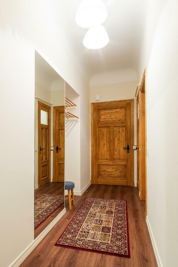 Stories Writer'S Ap 40Sqm Renovated Free Parking Apartamento Riga Exterior foto