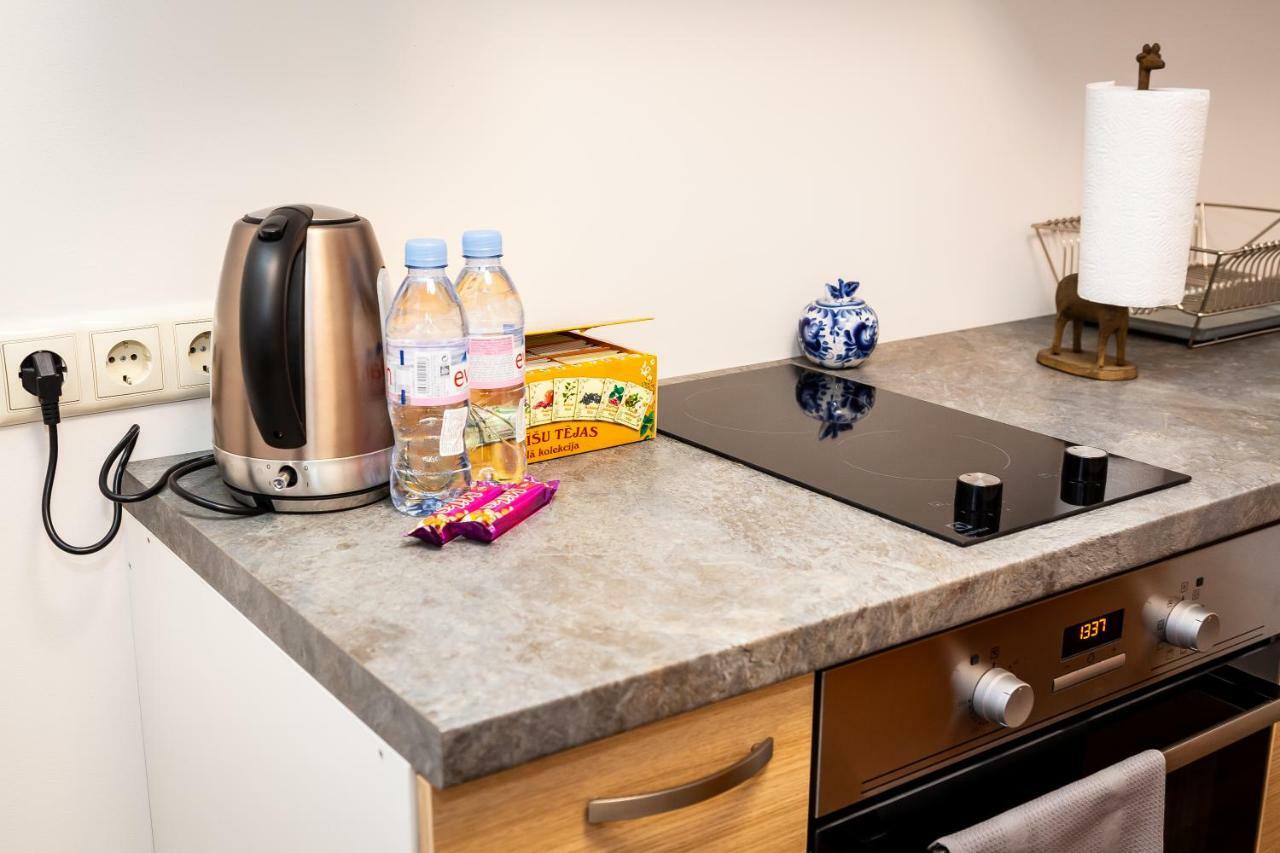 Stories Writer'S Ap 40Sqm Renovated Free Parking Apartamento Riga Exterior foto