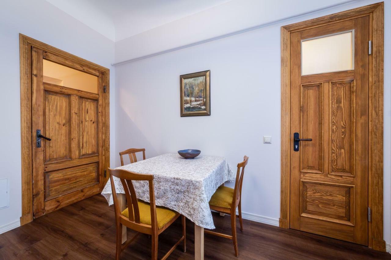 Stories Writer'S Ap 40Sqm Renovated Free Parking Apartamento Riga Exterior foto