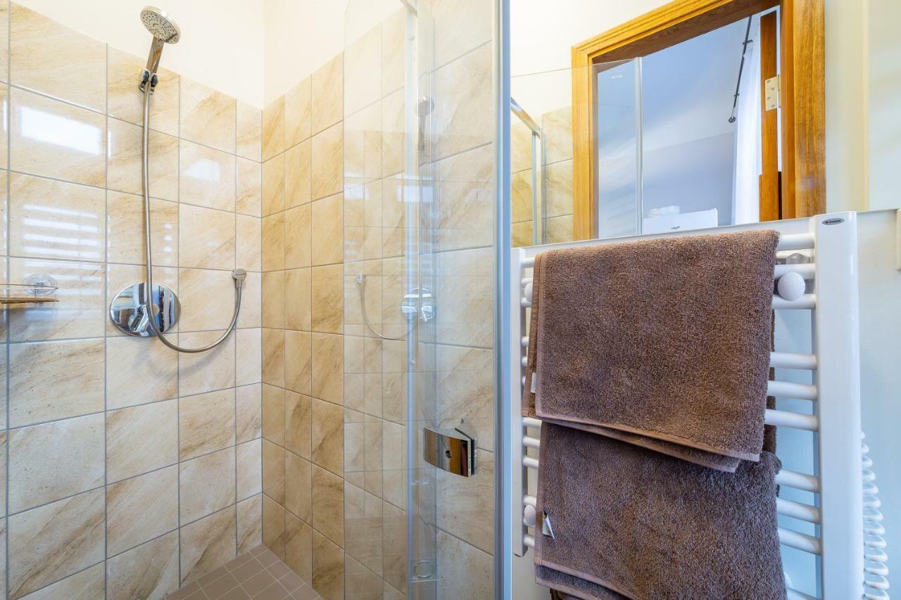 Stories Writer'S Ap 40Sqm Renovated Free Parking Apartamento Riga Exterior foto