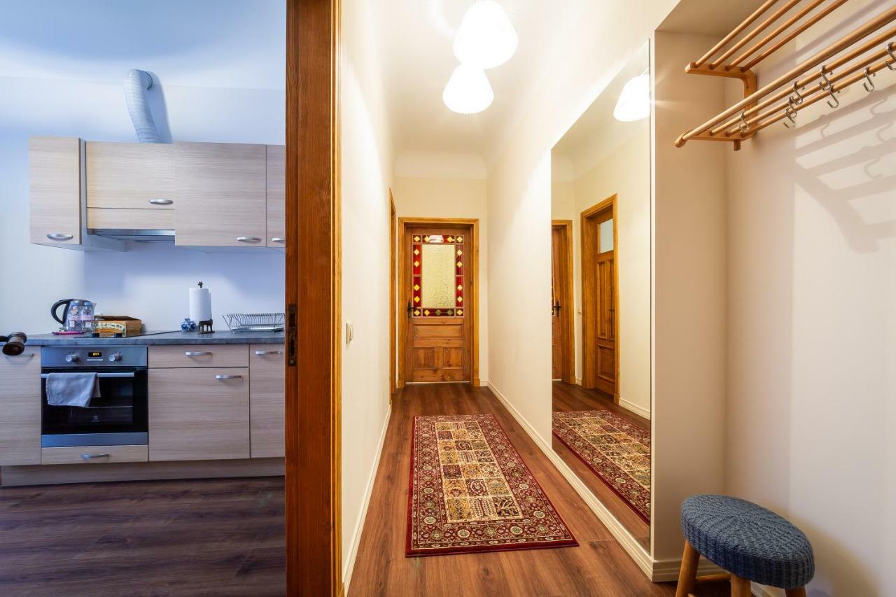 Stories Writer'S Ap 40Sqm Renovated Free Parking Apartamento Riga Exterior foto